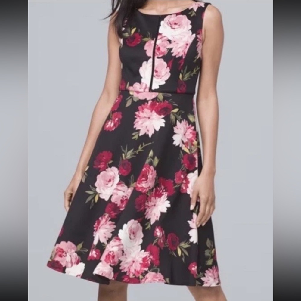 white house black market SL Scuba Floral Fonfir Dr Size 00